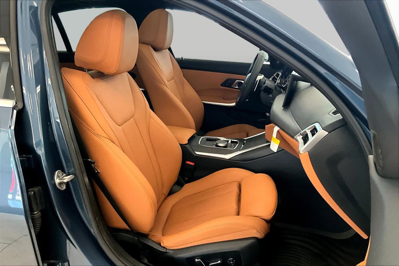Used 2026 BMW 330i Sedan w/ Premium Package RWD image 8