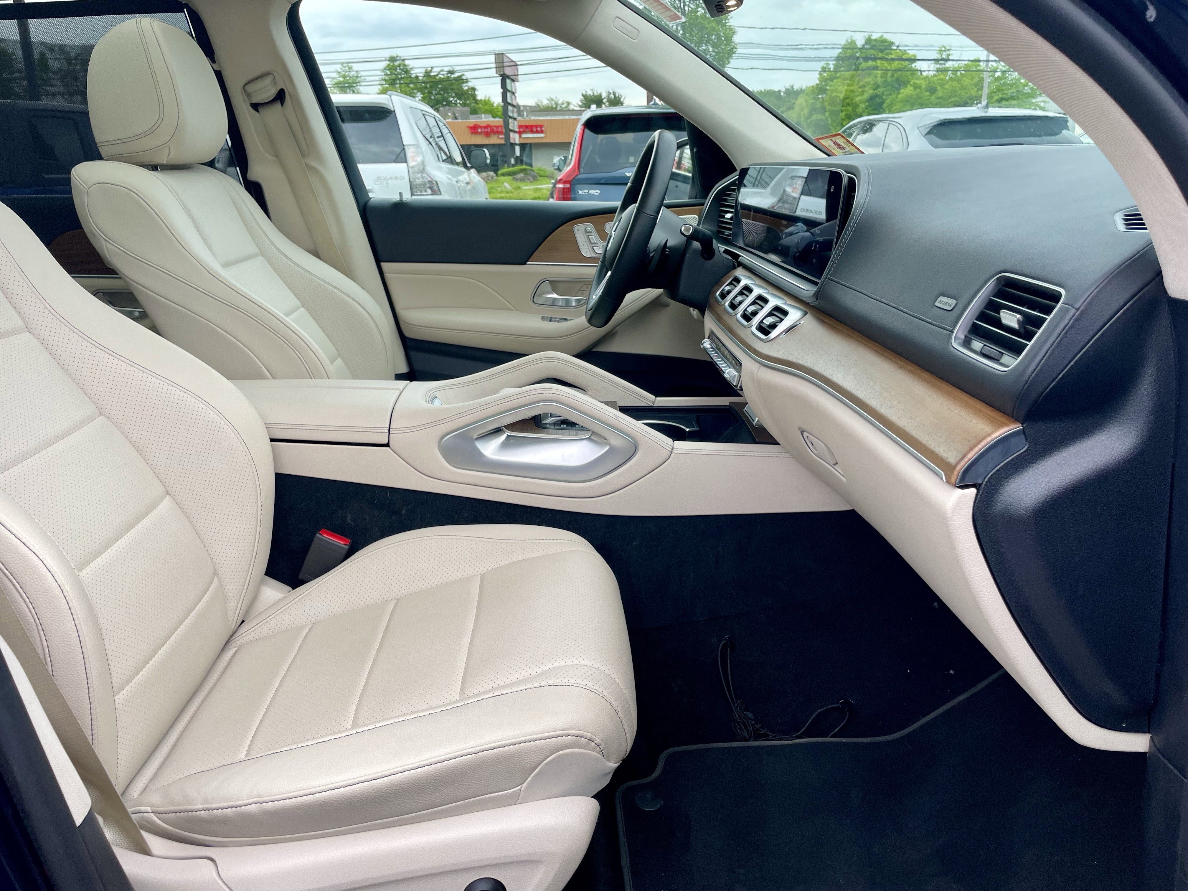 Used 2021 Mercedes-Benz GLS 450 4MATIC image 15