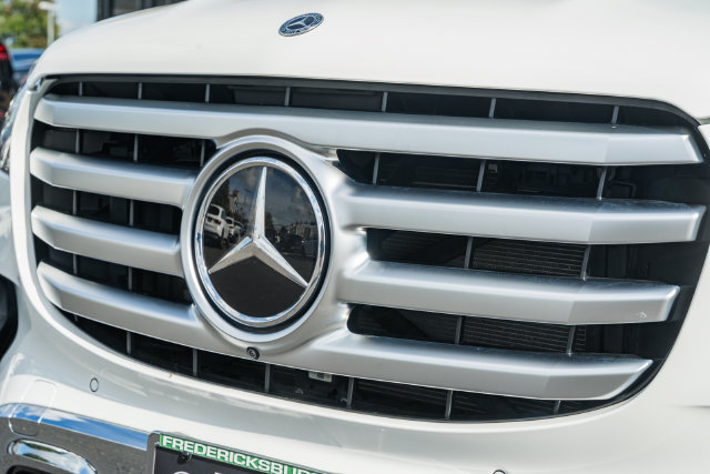 Certified 2025 Mercedes-Benz GLS 450 4MATIC image 14