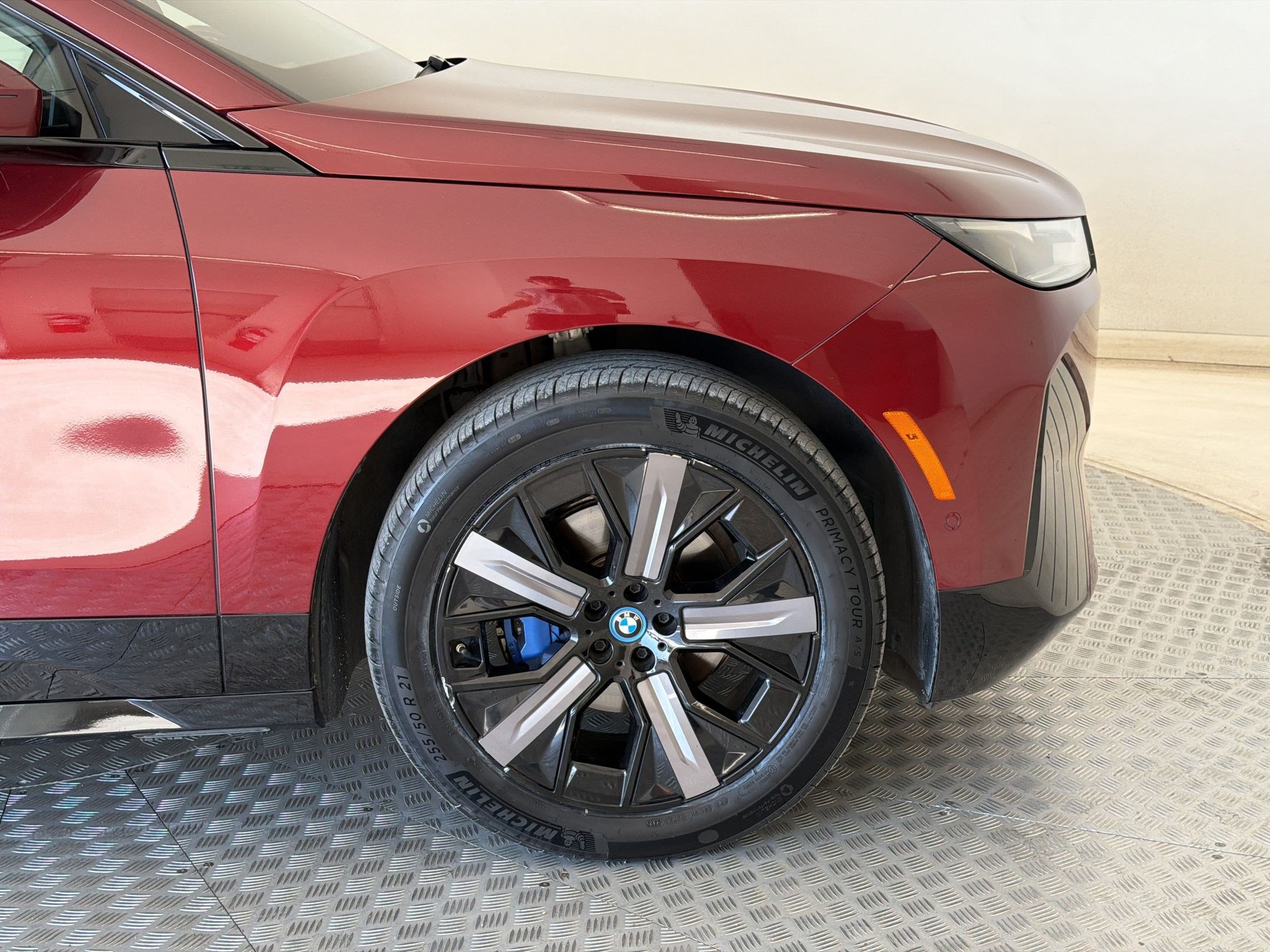 Certified 2024 BMW iX xDrive50 w/ Sport Package AWD/4WD image 13