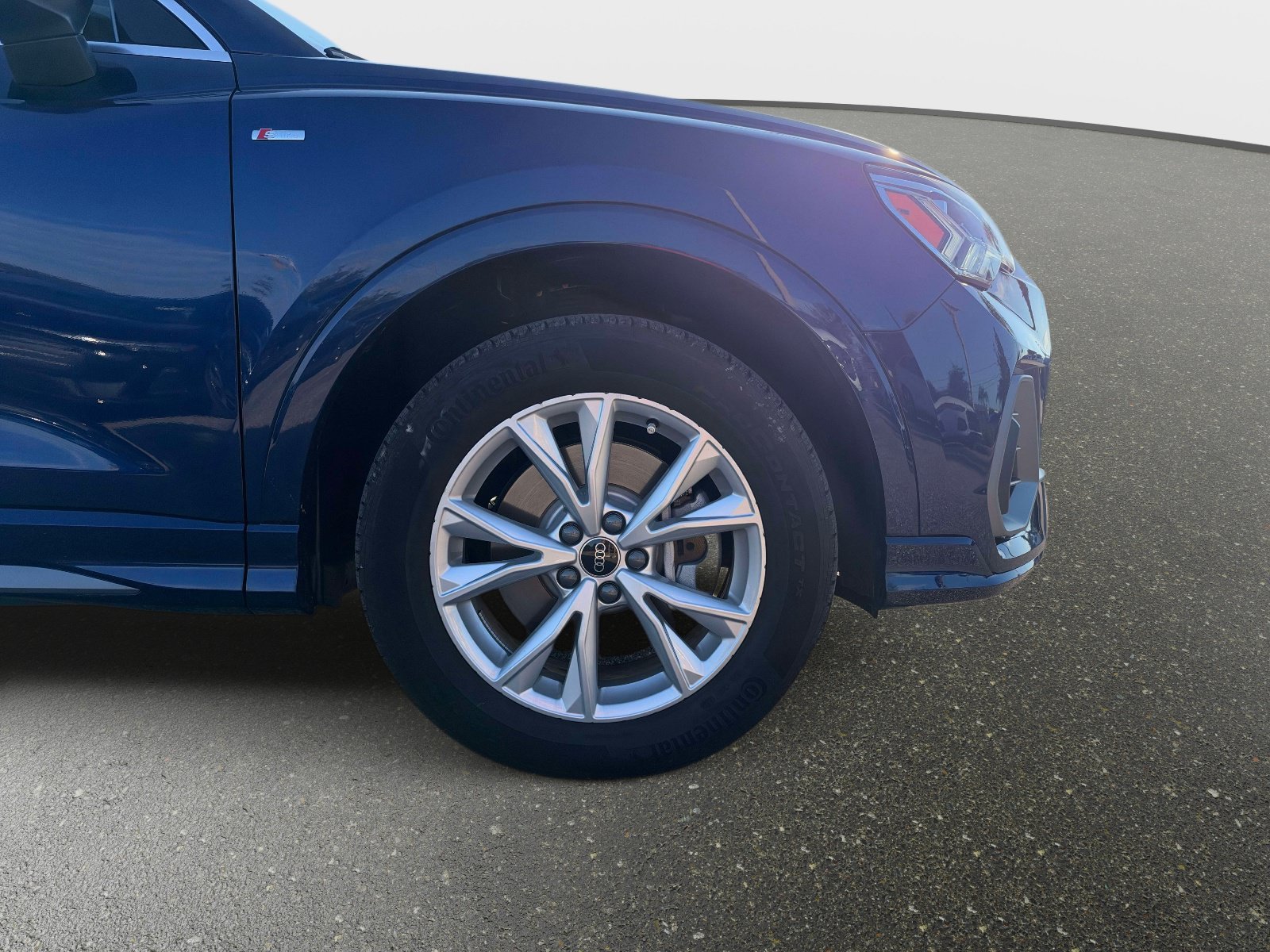 Used 2025 Audi Q3 2.0T Premium Plus AWD/4WD image 6