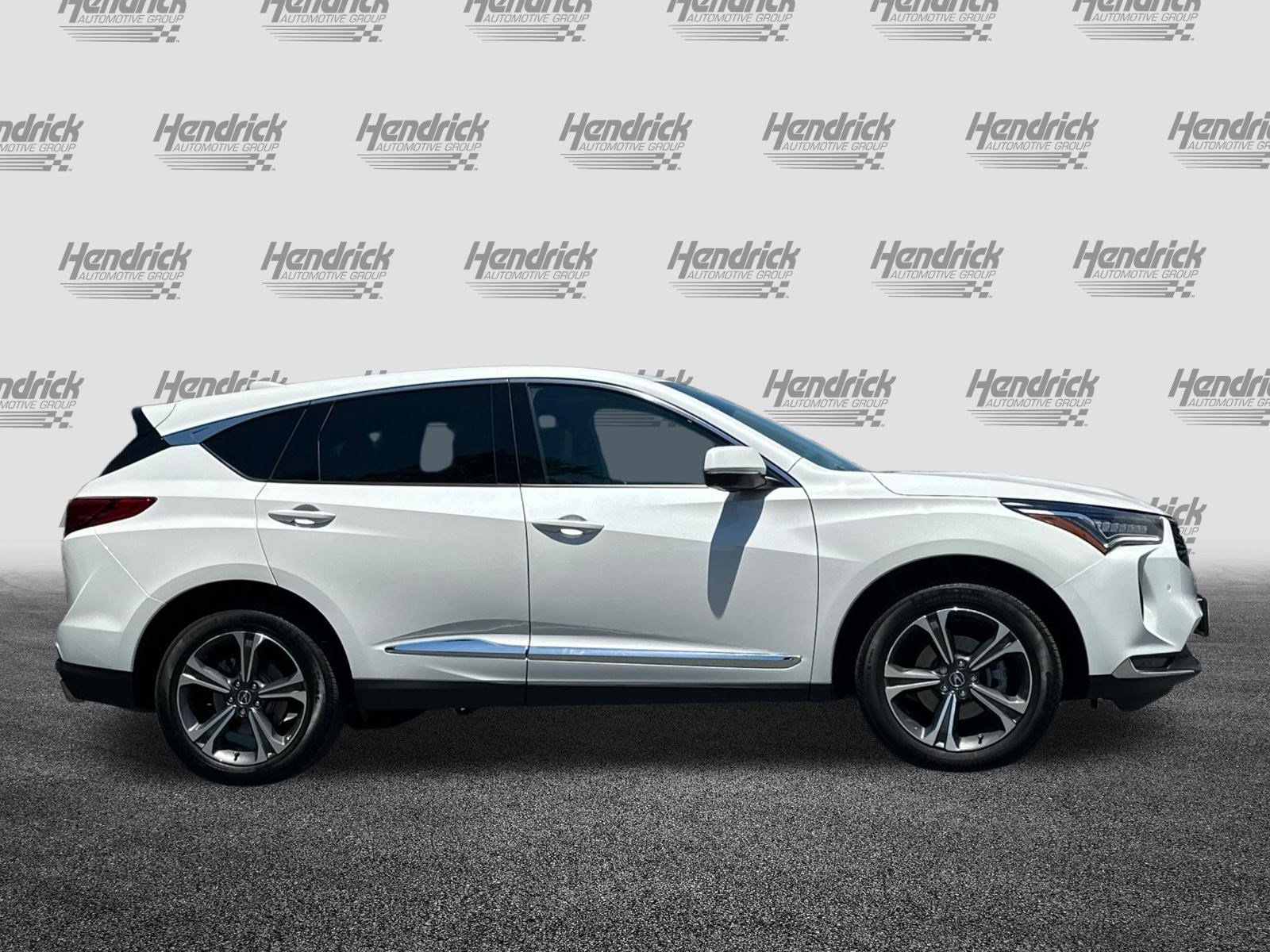 Used 2023 Acura RDX AWD w/ Advance Package image 3