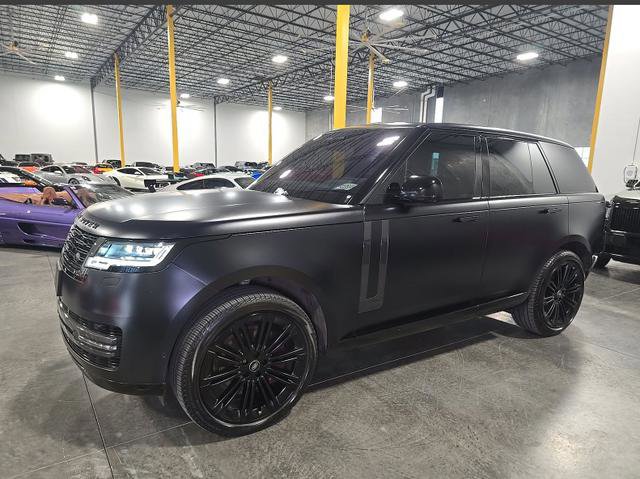 Used 2023 Land Rover Range Rover SE AWD/4WD image 1