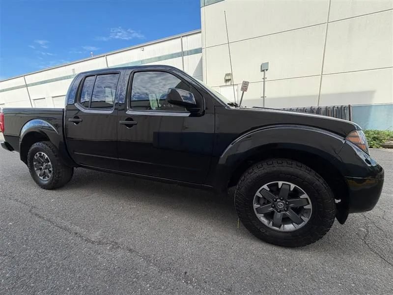 Used 2018 Nissan Frontier PRO-4X AWD/4WD image 27