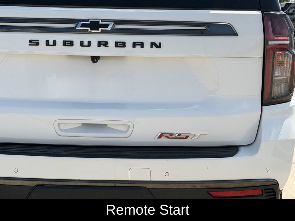 Used 2022 Chevrolet Suburban RST w/ Luxury Package RWD image 9