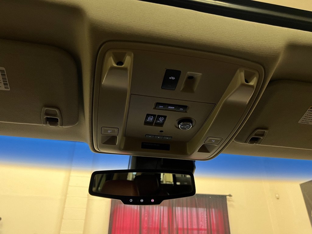 Used 2016 Cadillac Escalade Premium AWD/4WD image 41