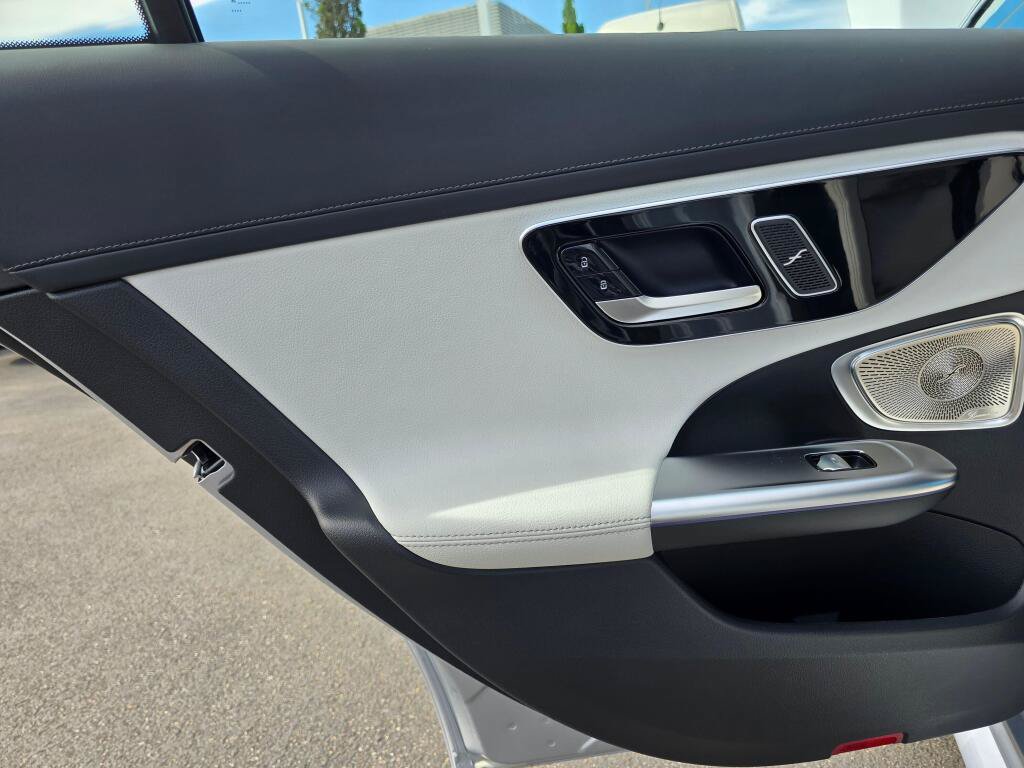 New 2026 Mercedes-Benz C 300 4MATIC Sedan image 19