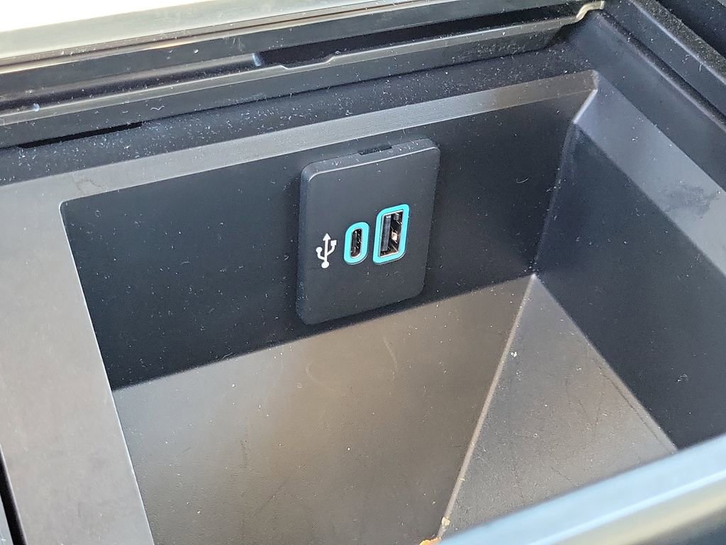 Used 2026 Ford F350 Platinum w/ Platinum Plus Package image 28