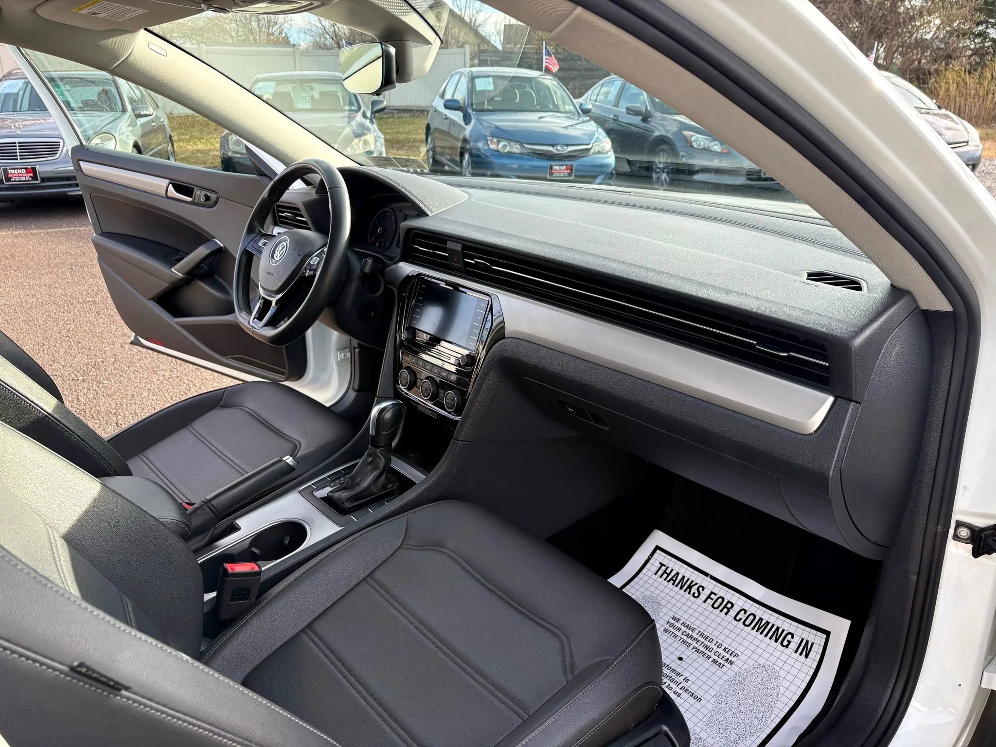 Used 2022 Volkswagen Passat 2.0T SE image 25