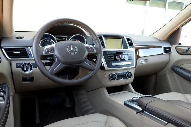 Used 2014 Mercedes-Benz ML 350 2WD image 11