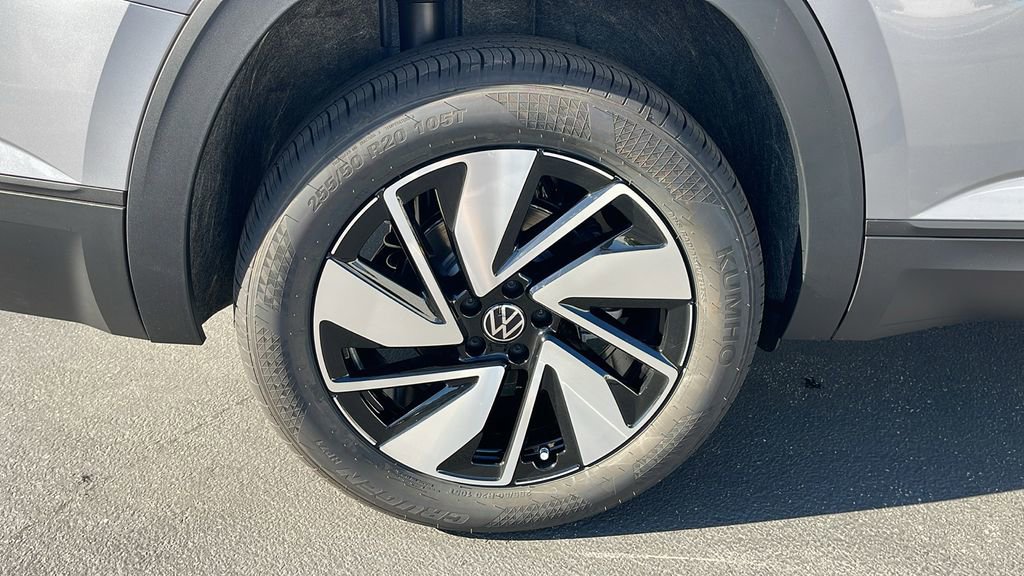 New 2026 Volkswagen Atlas SE FWD image 32