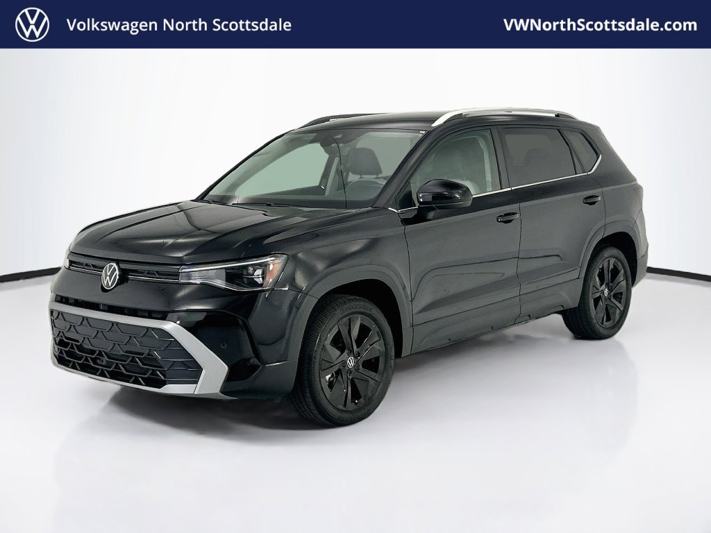 Used 2025 Volkswagen Taos SE w/ Black Wheel Package