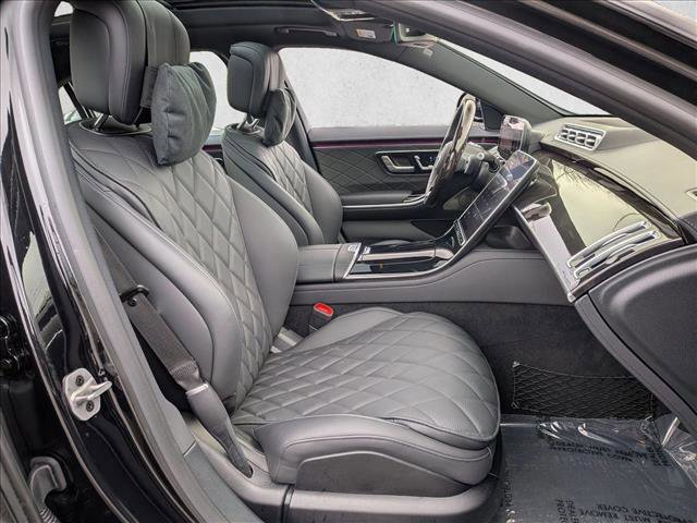 Used 2025 Mercedes-Benz S 580e 4MATIC Sedan image 24