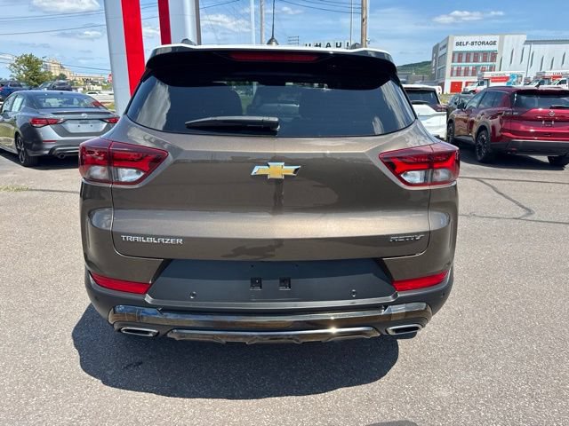 Used 2022 Chevrolet TrailBlazer ACTIV w/ Sun and Liftgate Package FWD image 6