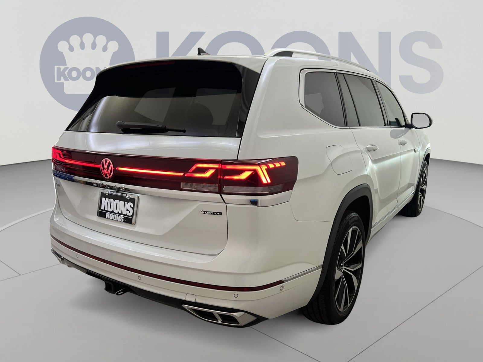 Used 2025 Volkswagen Atlas SEL Premium R-Line AWD/4WD image 8