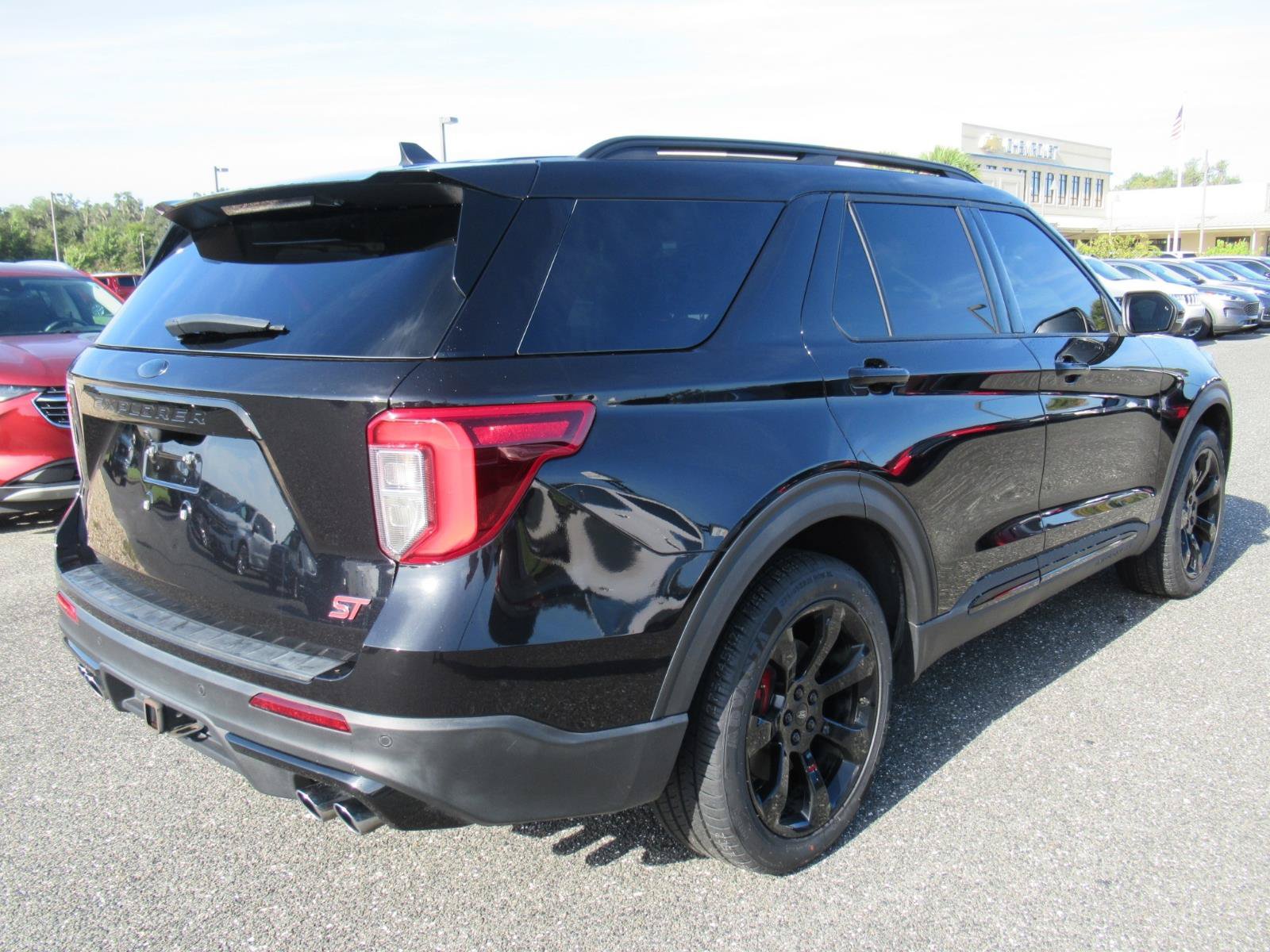 Used 2022 Ford Explorer ST w/ Equipment Group 401A AWD/4WD image 7