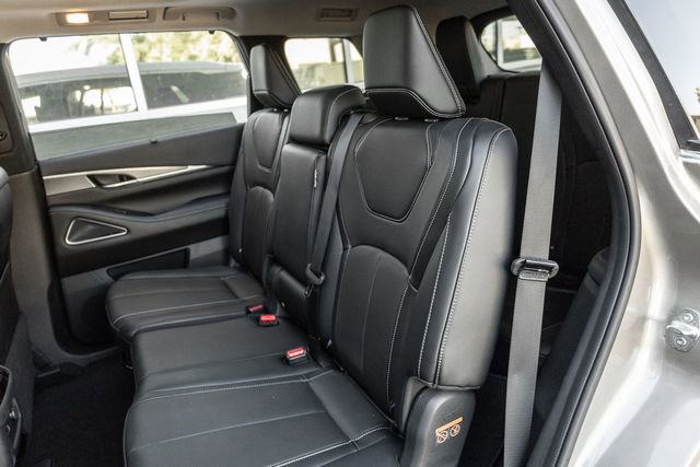 Used 2024 INFINITI QX60 Luxe w/ Performance Audio Package image 13