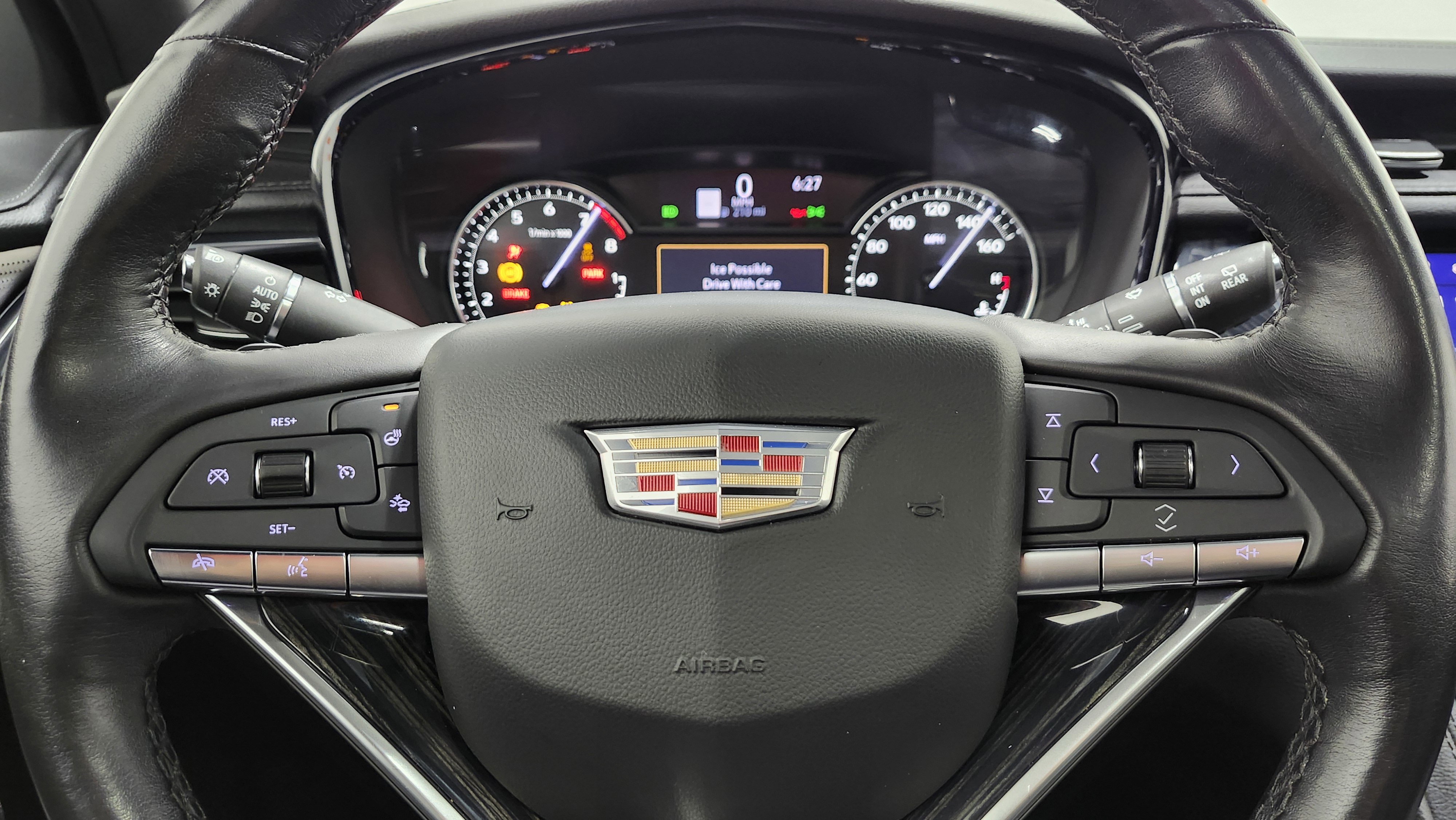 Used 2021 Cadillac XT6 Premium Luxury image 30