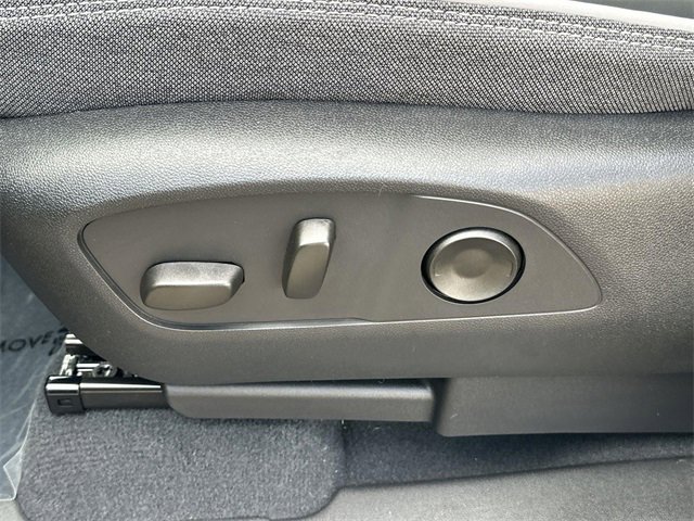 Used 2026 GMC Sierra EV Elevation image 32