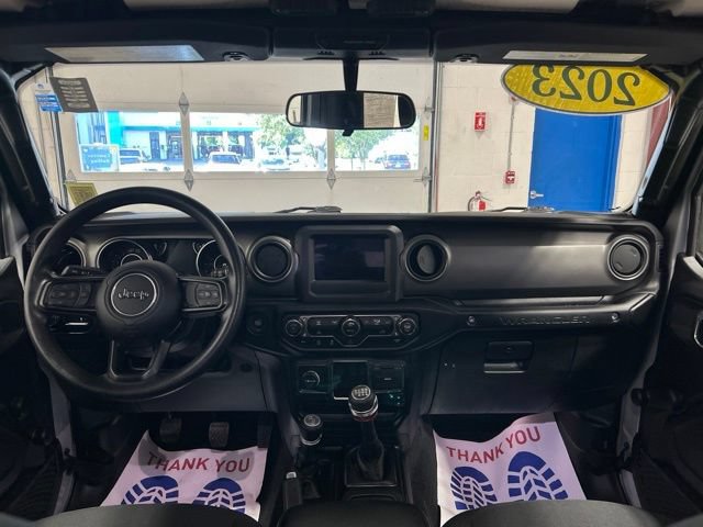 Used 2023 Jeep Wrangler Sport AWD/4WD image 15