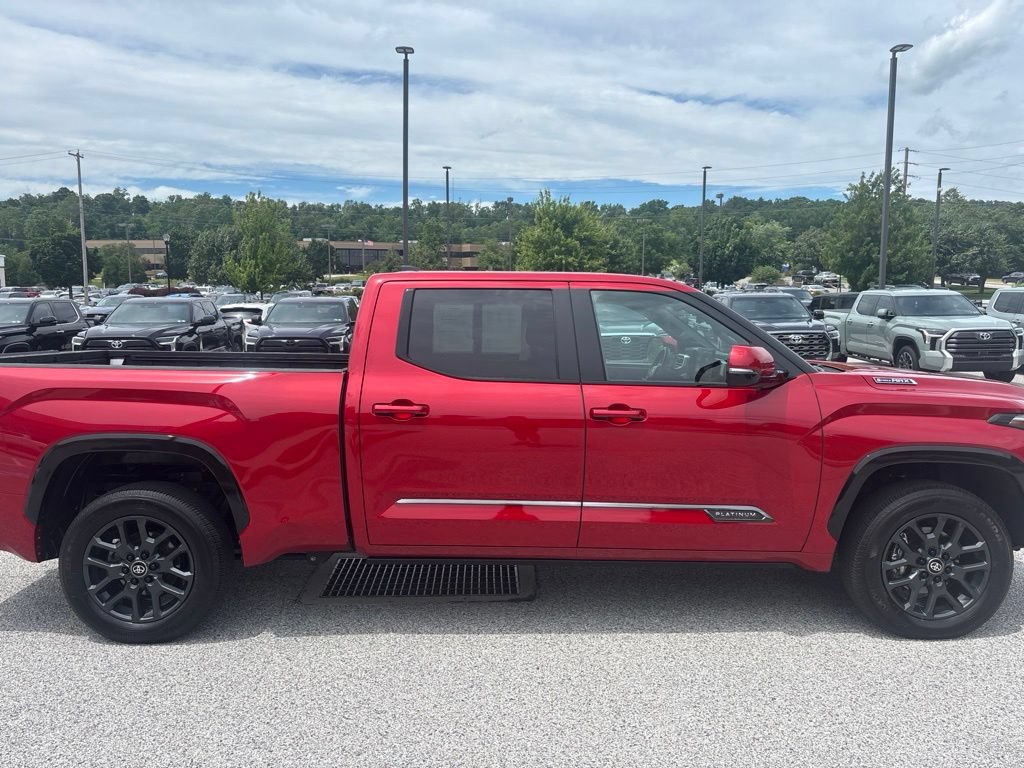 Used 2025 Toyota Tundra Platinum AWD/4WD image 2