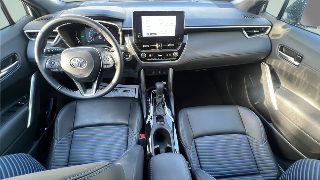 Certified 2023 Toyota Corolla Cross AWD Hybrid w/ Convenience Package image 10