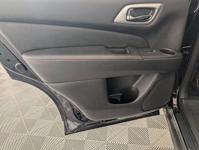 Used 2019 Nissan Pathfinder SL image 30