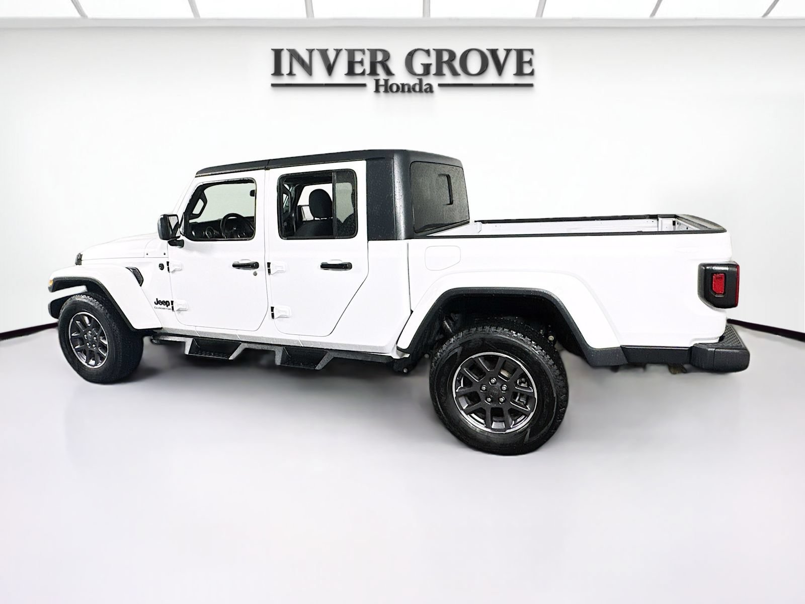 Used 2020 Jeep Gladiator Sport AWD/4WD image 7