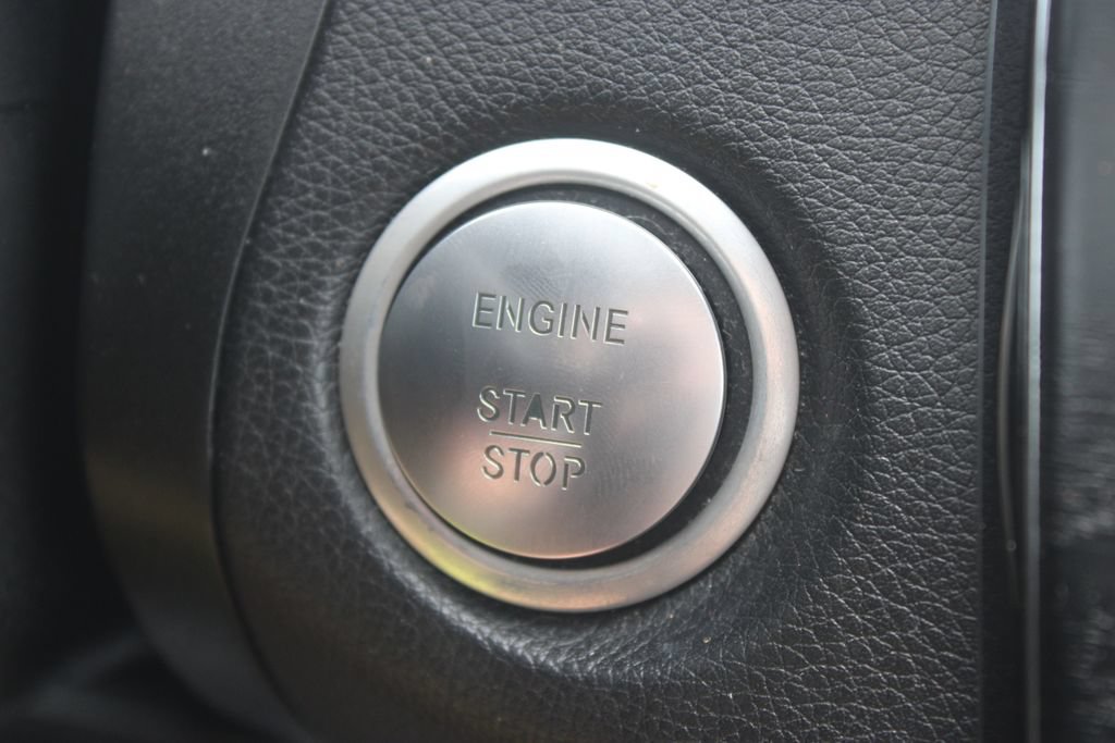 Used 2017 Mercedes-Benz GLC 300 image 39