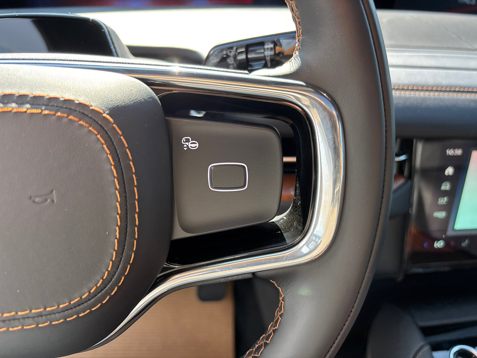 New 2025 Lincoln Navigator Black Label image 17