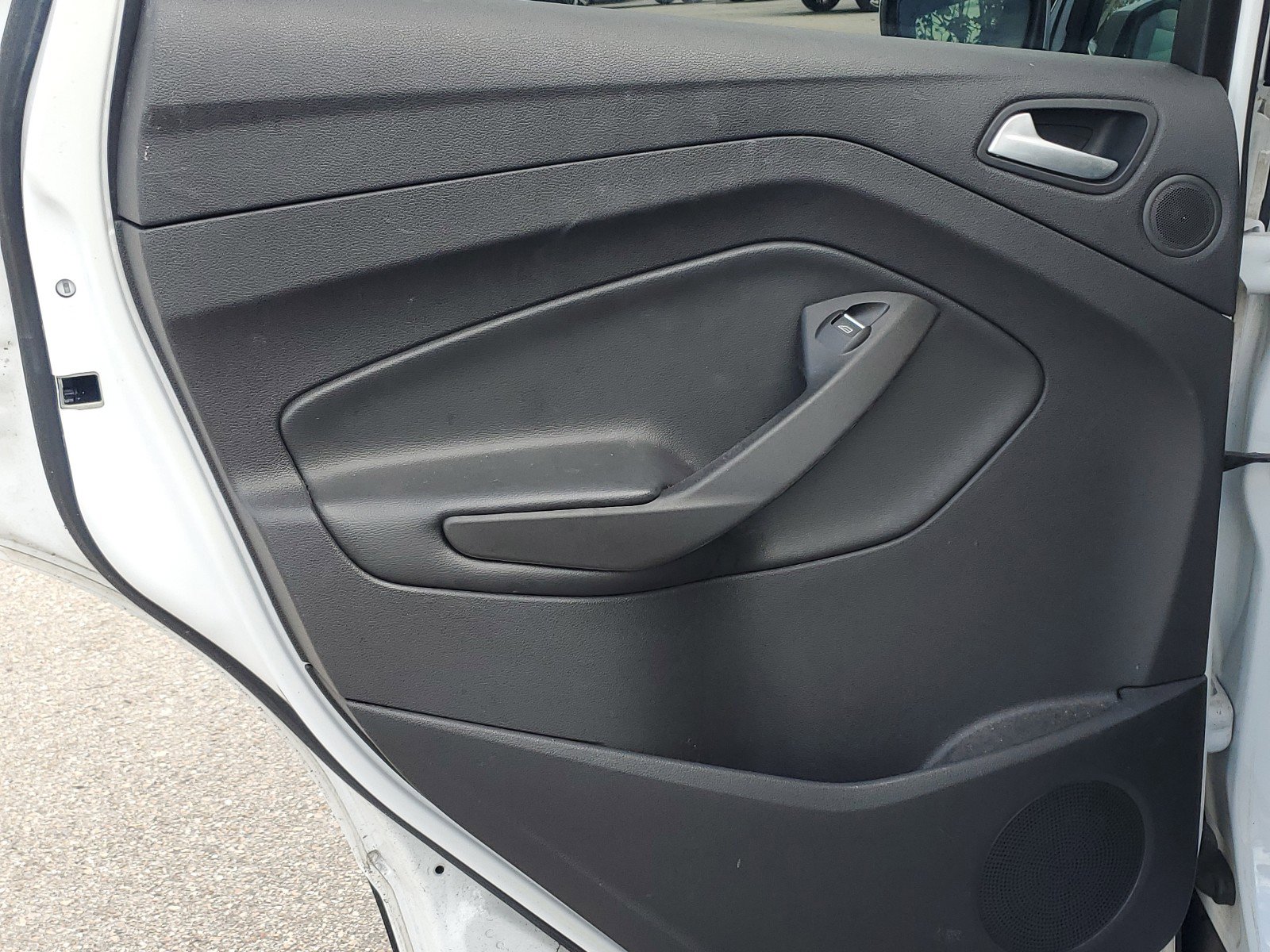 Used 2017 Ford Escape SE w/ Equipment Group 201A image 17