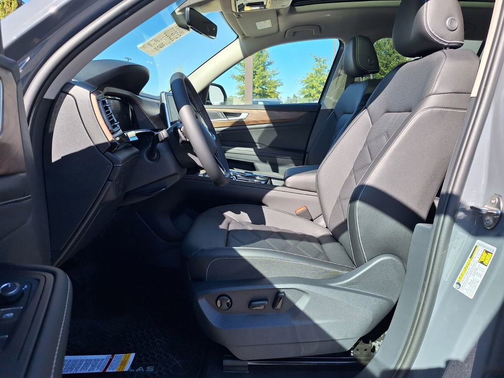 New 2026 Volkswagen Atlas SE image 12