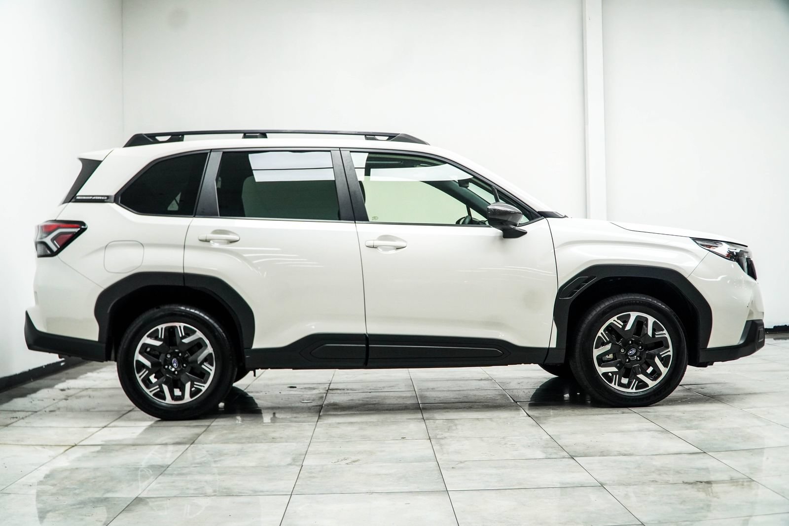 Used 2025 Subaru Forester Premium AWD/4WD image 7