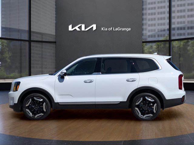 Used 2024 Kia Telluride S image 13