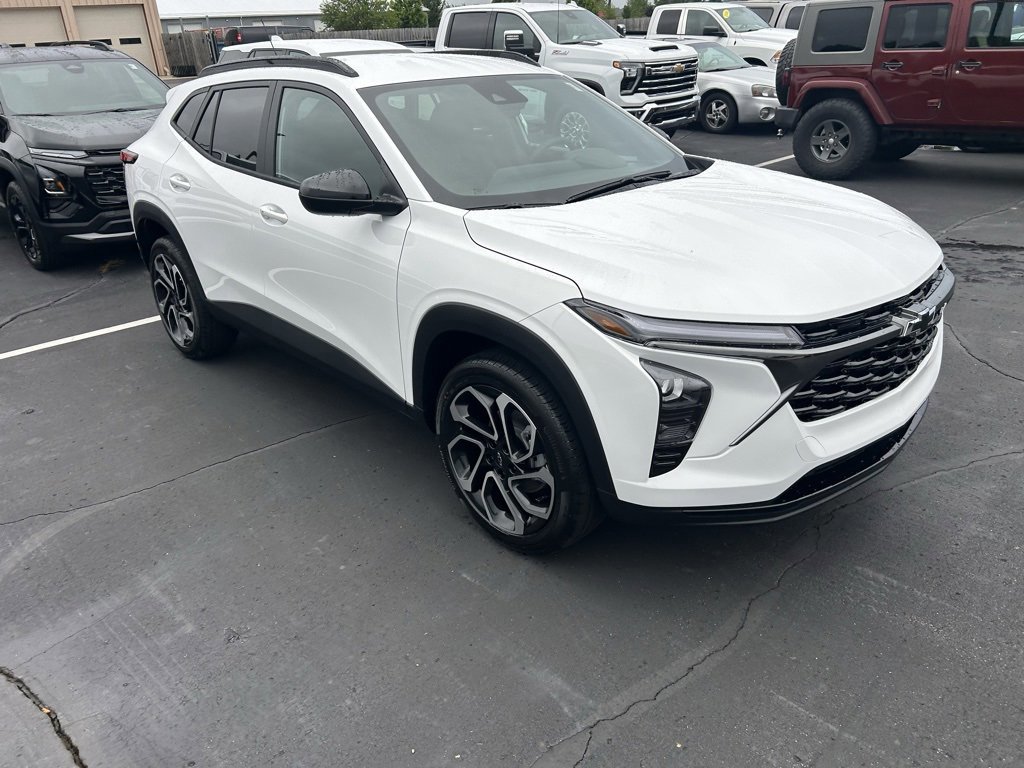 New 2025 Chevrolet Trax RS w/ Driver Confidence Package image 3