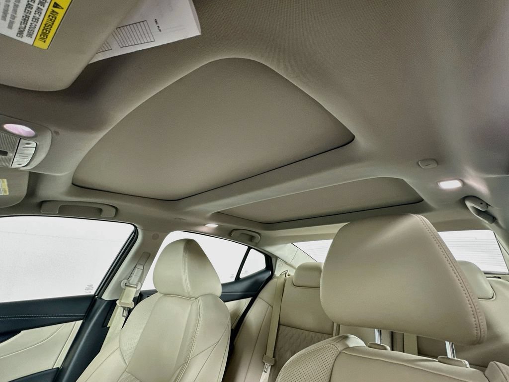 Certified 2023 Nissan Maxima Platinum w/ Sport Mat Group FWD image 30