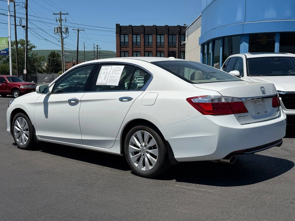 Used 2015 Honda Accord Touring image 30