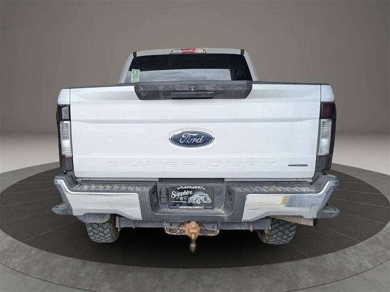 Used 2018 Ford F350 XLT w/ FX4 4x4 Off Road Package image 4