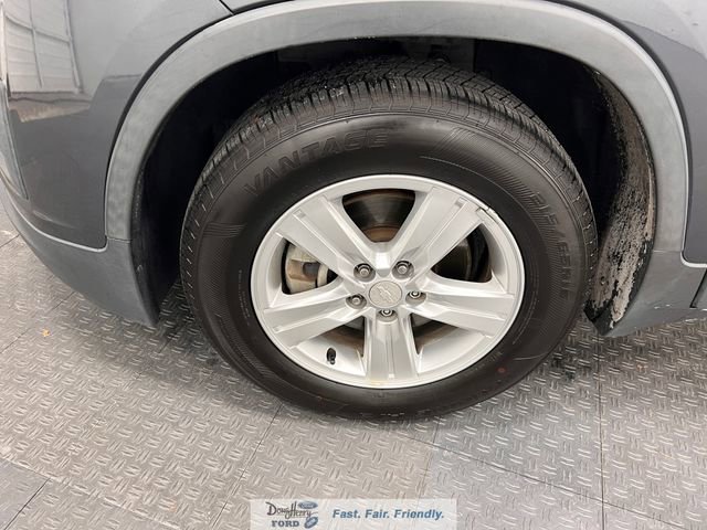 Used 2016 Chevrolet Trax LT w/ LT Convenience Package FWD image 16
