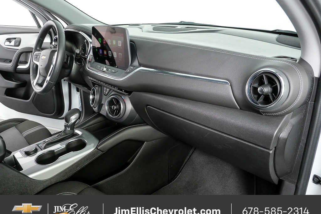 Certified 2025 Chevrolet Blazer LT FWD image 21