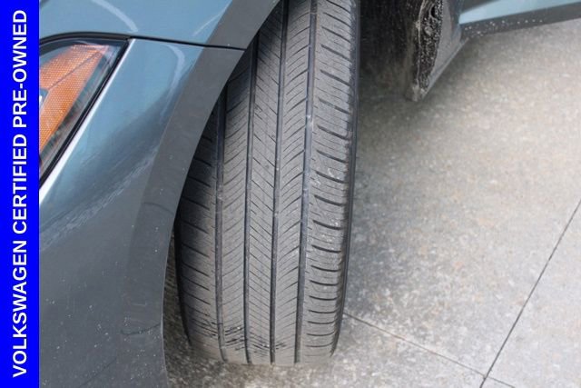 Used 2025 Volkswagen Jetta SE w/ Sunroof Package image 11