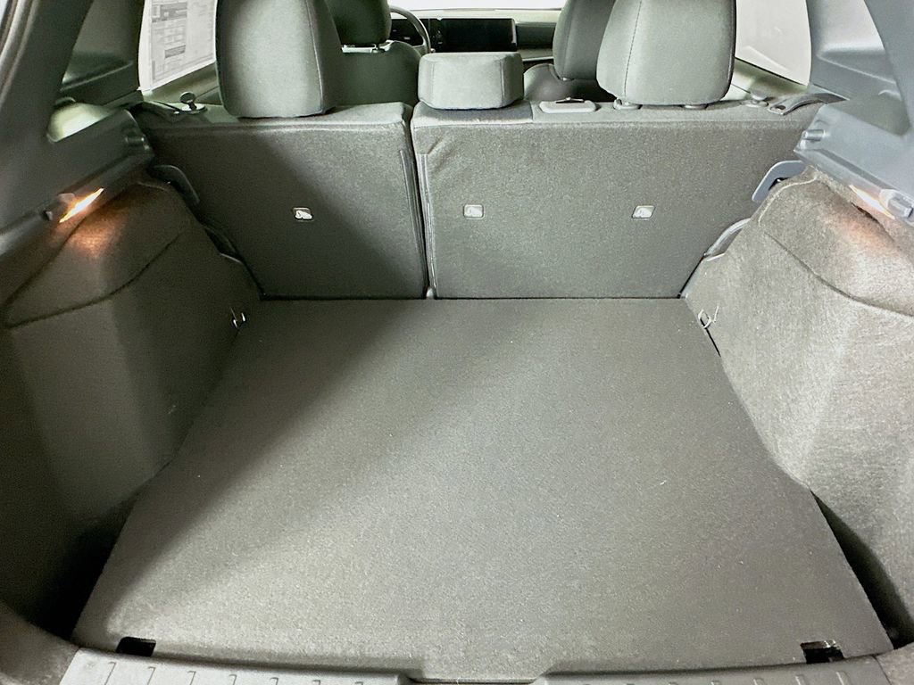 New 2026 Nissan Kicks SV w/ SV Premium Package image 33