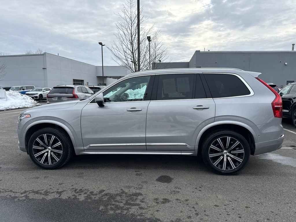 Used 2024 Volvo XC90 B5 Plus w/ Protection Package Premier AWD/4WD image 7