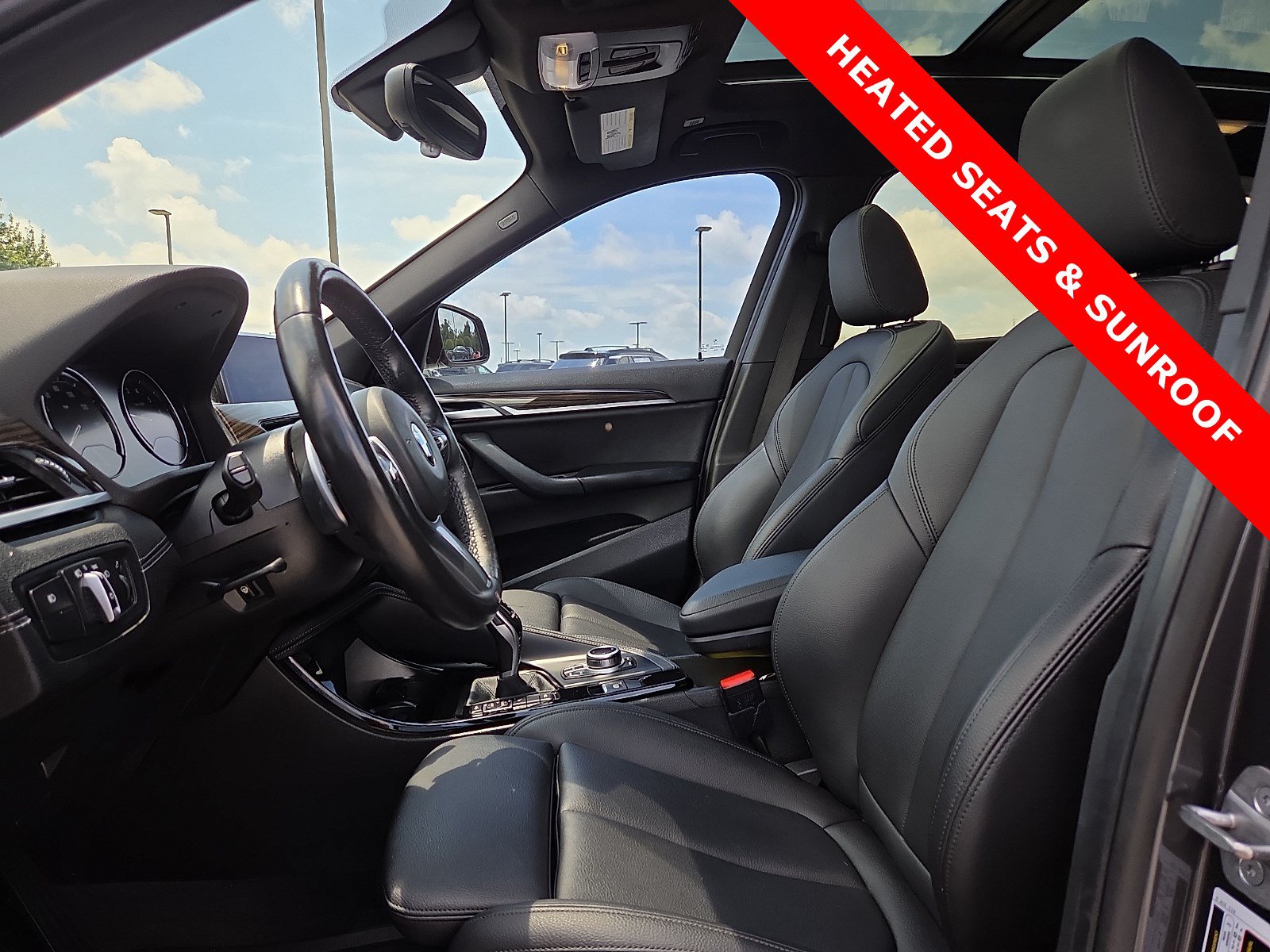 Used 2022 BMW X1 xDrive28i w/ M Sport Package AWD/4WD image 15