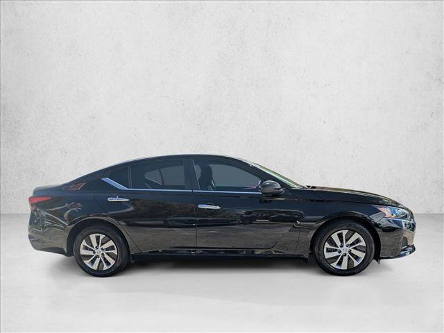 Certified 2025 Nissan Altima 2.5 S image 4