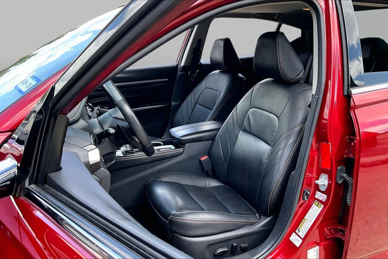 Certified 2023 Nissan Altima 2.0 SR FWD image 8