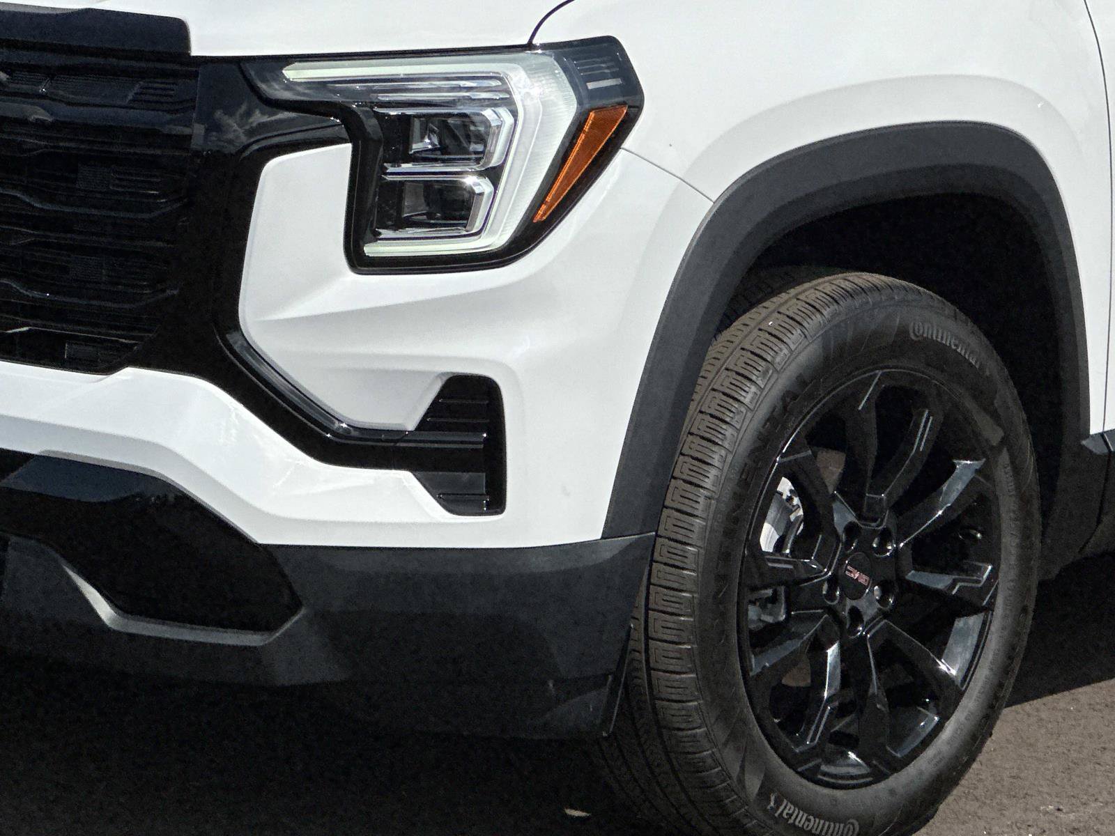 Certified 2026 GMC Terrain Elevation w/ Black Edition FWD image 7