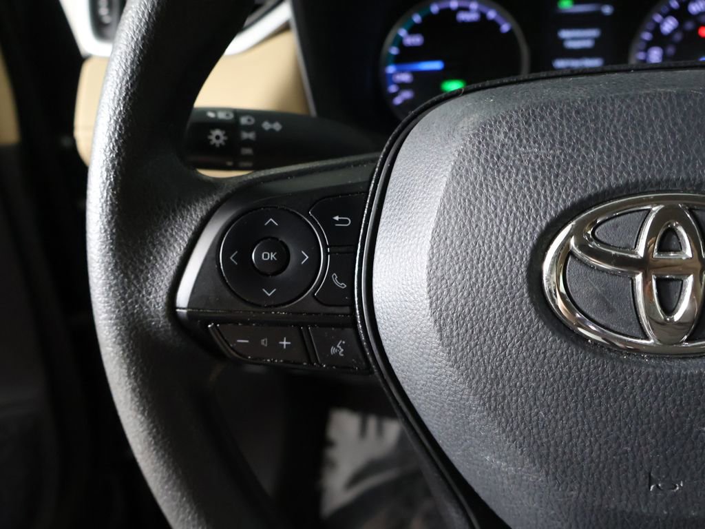 Used 2022 Toyota RAV4 LE AWD/4WD image 35