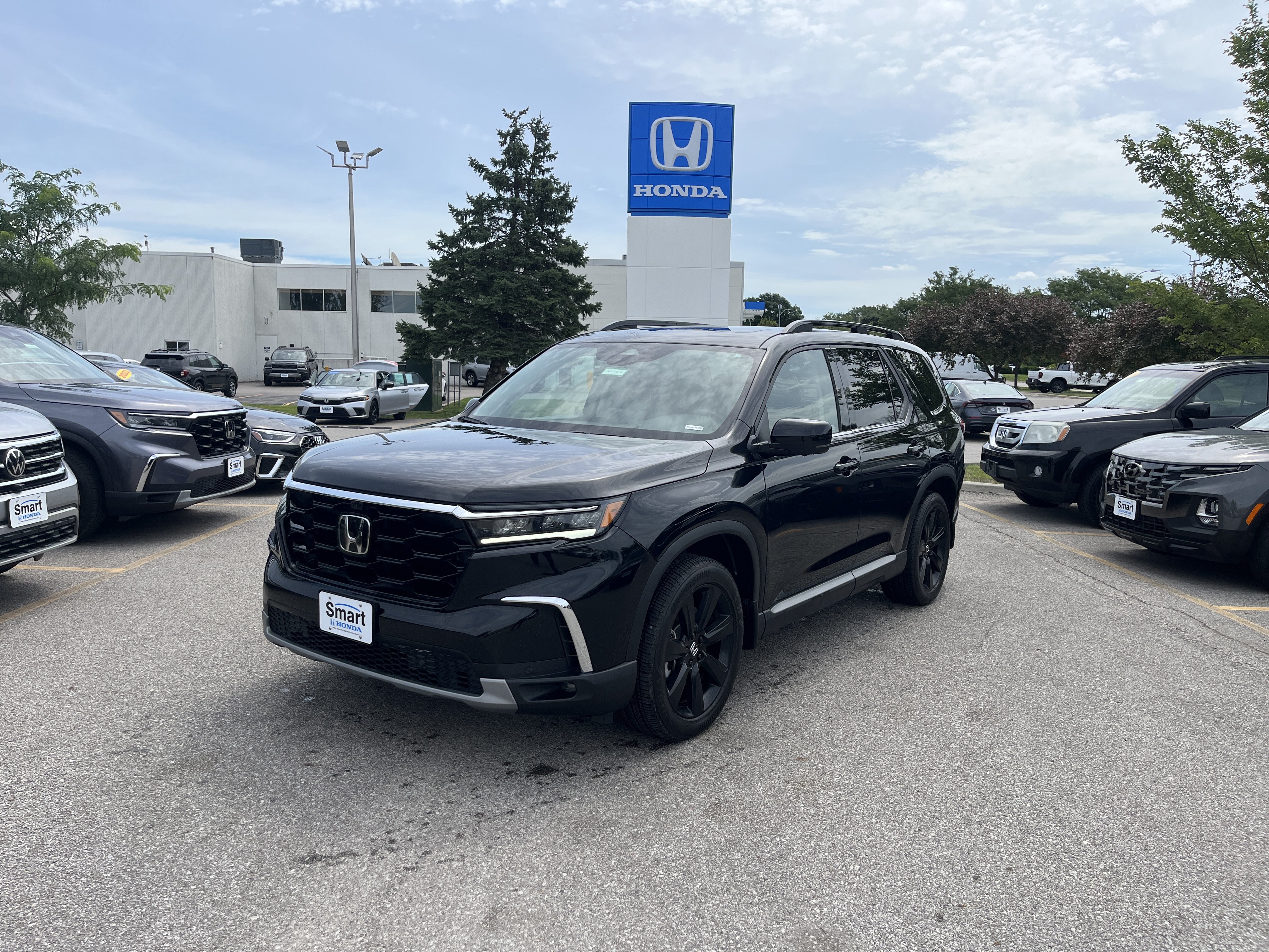 Certified 2024 Honda Pilot Elite image 1