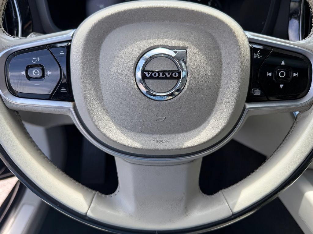 Used 2020 Volvo S60 T5 Momentum FWD image 21